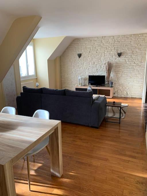 Nevers, Appartement De Standing Proche De La Gare Bagian luar foto