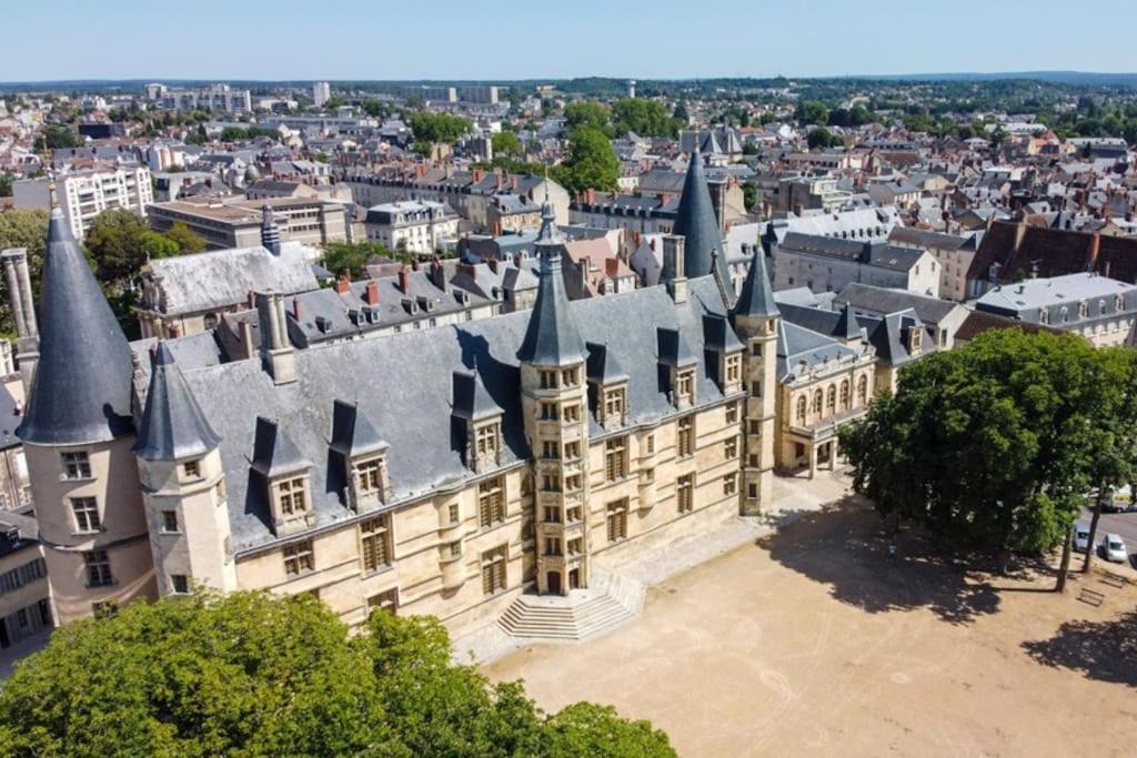 Nevers, Appartement De Standing Proche De La Gare Bagian luar foto