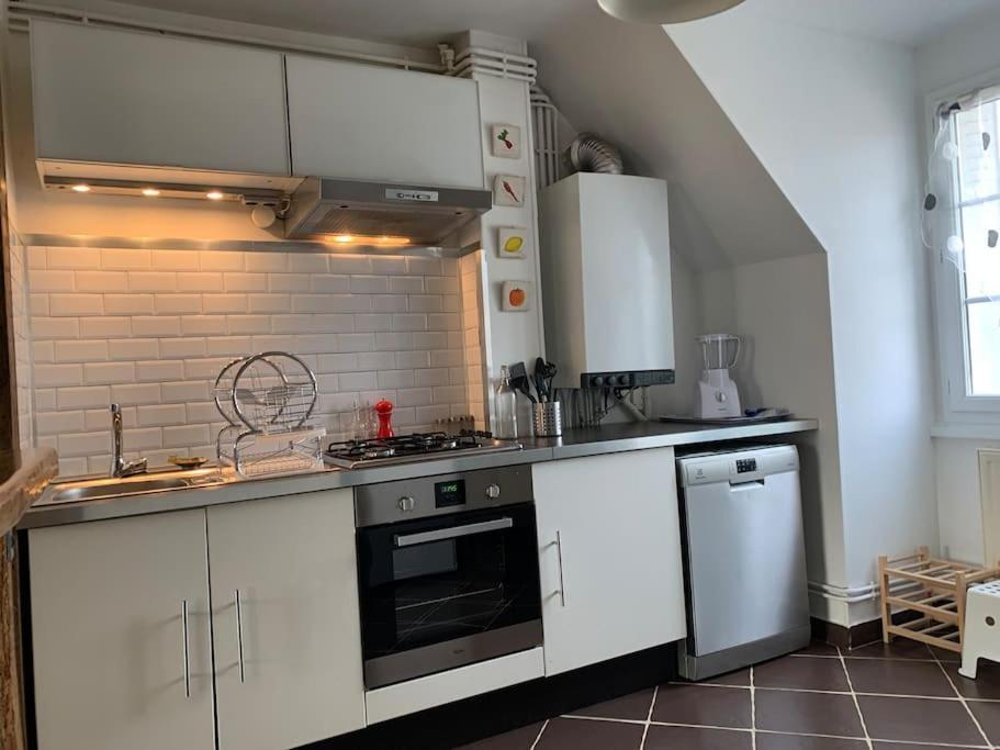 Nevers, Appartement De Standing Proche De La Gare Bagian luar foto